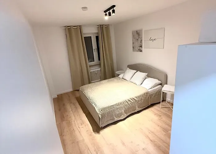 Frisch Sanierte 2 Zm Whg Naehe Siemens Und Uni * Niederdorla