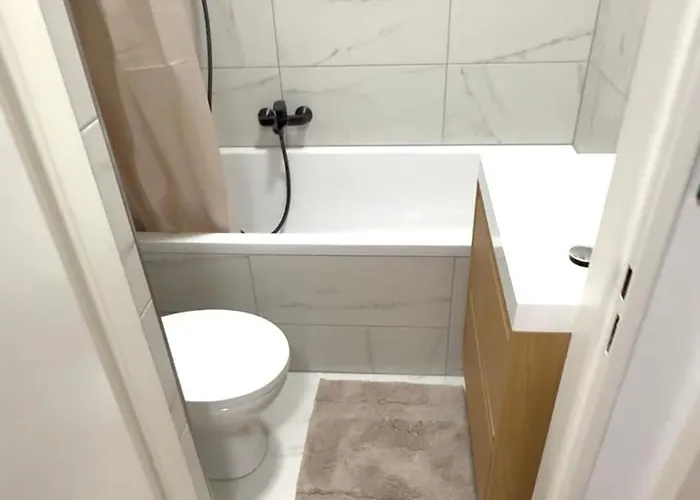 Frisch Sanierte 2 Zm Whg Naehe Siemens Und Uni 公寓